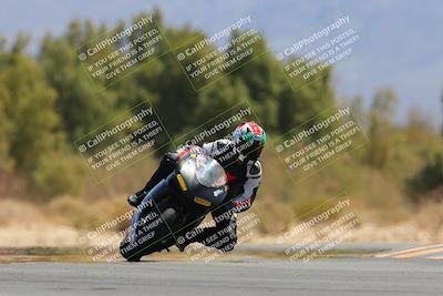 media/Apr-09-2023-SoCal Trackdays (Sun) [[333f347954]]/Turn 7 (1135am)/